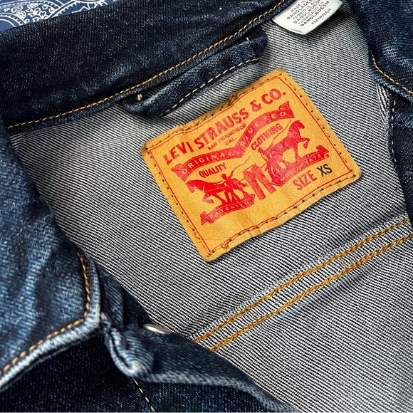 Levi’s Denim Trucker Jacket - Picture 3 of 3
